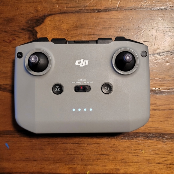 DJI MAVIC AIR 2 FLY COMBO - Picture 4 of 9